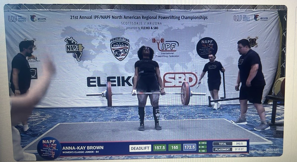 hazzzanna's tweet photo. 🇯🇲🇯🇲🇯🇲 STAND UP!! 3rd in 84kg junior (19-25) weight class. 4 Personal Records! 400KG TOTAL!! i’ve been powerlifting for 7 months. GRATEFUL 🙏🏽🙏🏽 https://t.co/FYiGSIu6ph