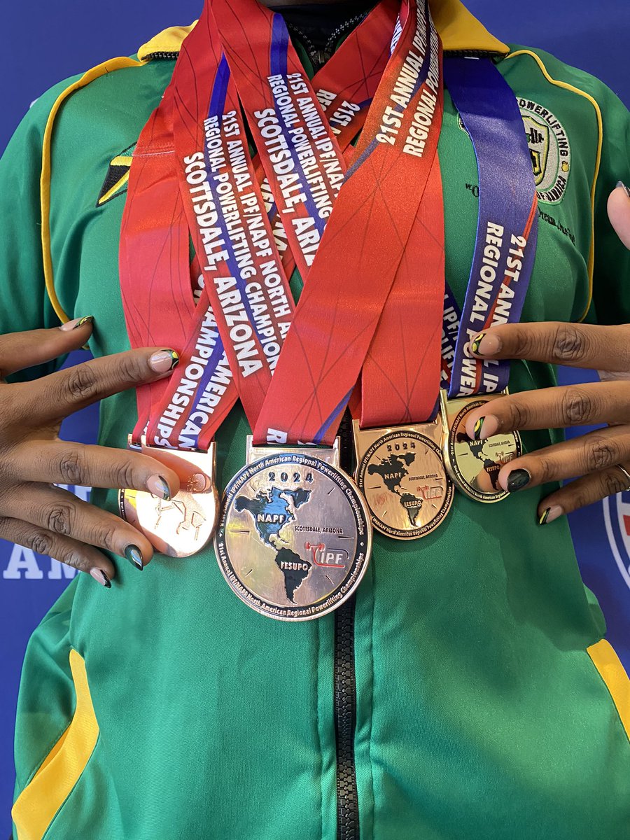 hazzzanna's tweet photo. 🇯🇲🇯🇲🇯🇲 STAND UP!! 3rd in 84kg junior (19-25) weight class. 4 Personal Records! 400KG TOTAL!! i’ve been powerlifting for 7 months. GRATEFUL 🙏🏽🙏🏽 https://t.co/FYiGSIu6ph