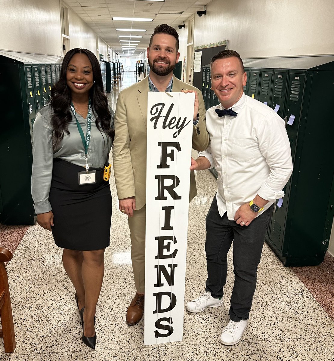 ROEworld's tweet image. We are ready for Meet the Teacher!!! #adminteam @HISDCentral