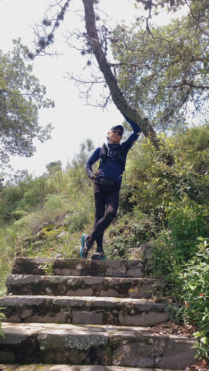 Nosoypelusa's tweet photo. Amar la naturaleza sin poseer, porque cuando regresamos siempre somos parte de ella...
#PrefieroLaMontaña #TrailLover #UltraDeMente #Ultra4eva https://t.co/LuQhBod5lq