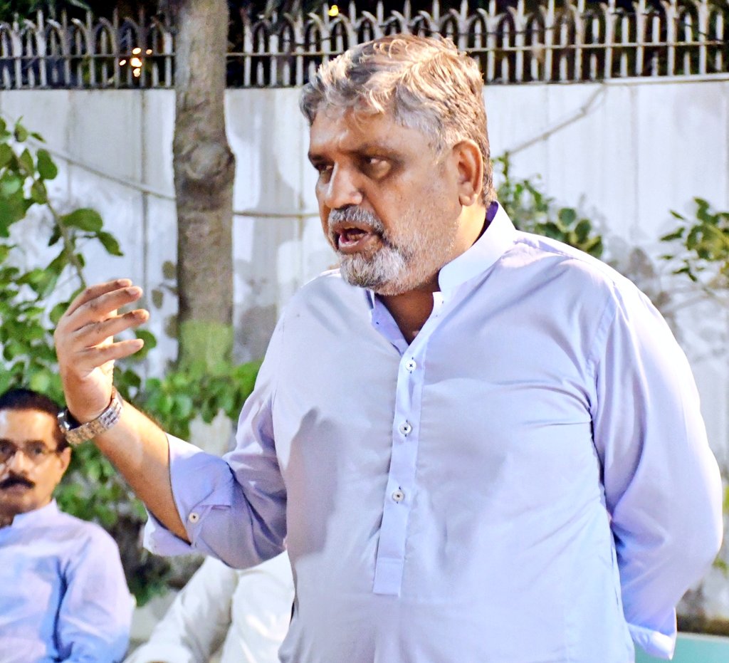 Ad8876's tweet photo. Elected reps from Karachi gathered at #PakistanHouse to discuss key issues with senior #leadership, focusing on celebrating #IndependenceDay2024 with pride & a city-wide plantation drive to promote a greener future! #PakistanHouse #Karachi #IndependenceDay #PlantationDrive https://t.co/CTcKcOVrNT