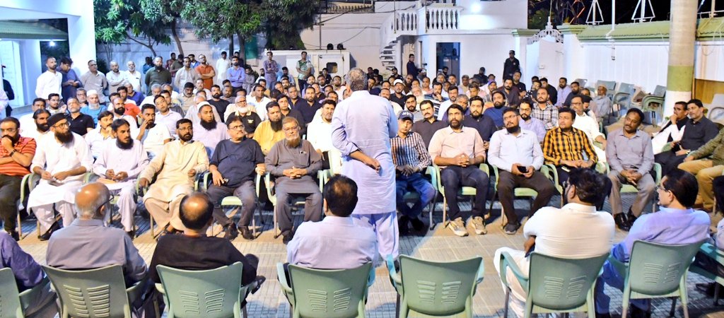 Ad8876's tweet photo. Elected reps from Karachi gathered at #PakistanHouse to discuss key issues with senior #leadership, focusing on celebrating #IndependenceDay2024 with pride & a city-wide plantation drive to promote a greener future! #PakistanHouse #Karachi #IndependenceDay #PlantationDrive https://t.co/CTcKcOVrNT