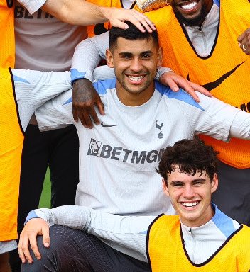 Se dieron cuenta que todos quieren tocar al Cuti 🧐😂