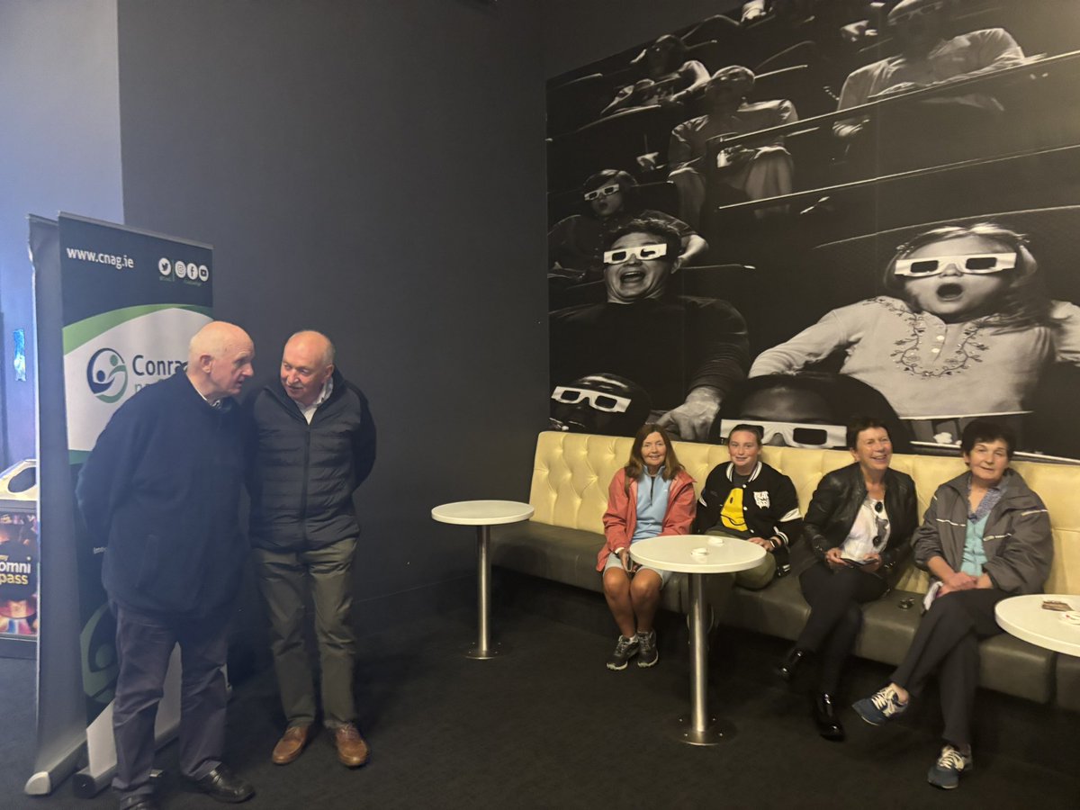 MuineachanleG's tweet photo. Cad é mar scannán! Go leor #Gaeilge á labhairt inniu sa phictiúrlann idir na dtaispeántas ag #KneecapFilm. 

GRMA @omniplexcinema Mhuineacháin for facilitating our #PopUpGaeltacht at the excellent, Oscar-nominated Kneecap movie this evening 🎬🍿 https://t.co/8bMYvSk6gS