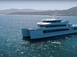 PasqualeR_ITA's tweet photo. Bill Gates in costiera Amalfitana con il suo yacht a benzina da 60 milioni climatizzato in tutti gli appartamenti mentre tu devi salvare il pianeta con l'elettrico e senza clima https://t.co/ToFnXw9QWr