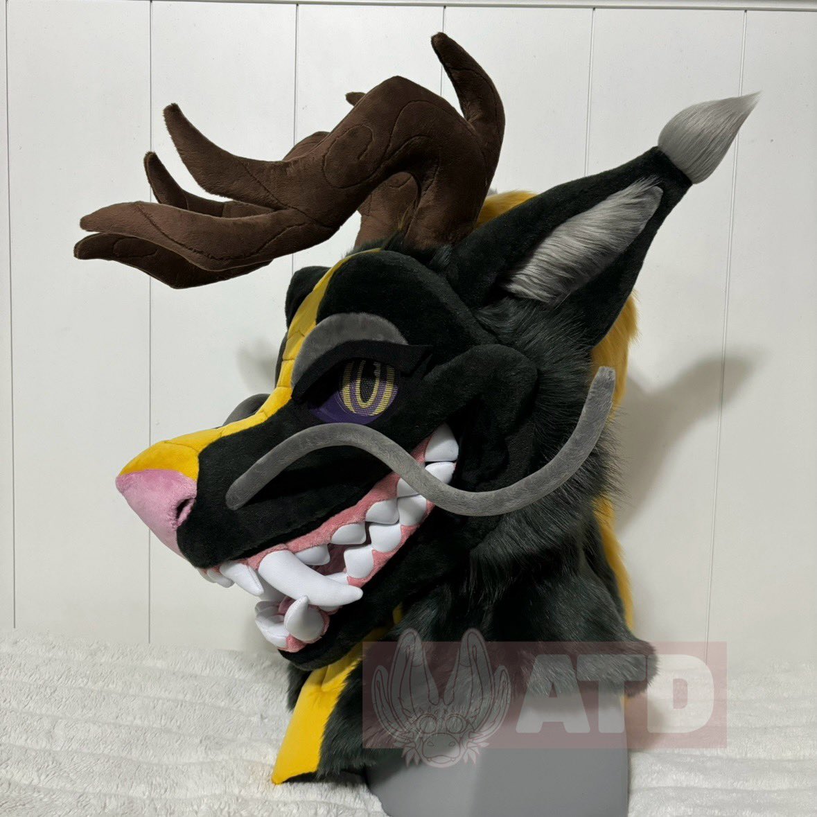 angelthedutchie's tweet photo. Introducing “Her” the eastern dragon for @IceBeastz🐉 She has so many cool features. It was so fun making another toothy dragon! I’m excited to make the rest of Her fullsuit soon!👀 https://t.co/Zr1PMNmloZ