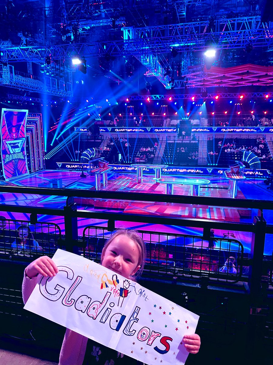 CEBailey1's tweet image. Brilliant day watching the quarter finals of @GladiatorsTV  💪🏋️