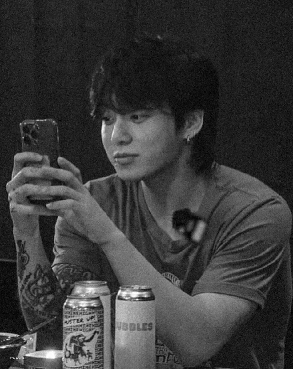 JeonEsHi97's tweet photo. who's boyfriend is this?? https://t.co/g9cEPDHLbj