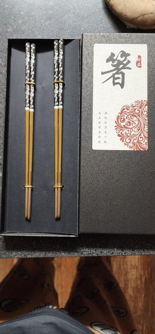 Got some new chopsticks black and gold titanium plated @AMuseInLove @darlingkee_ my fellow sushi lovers