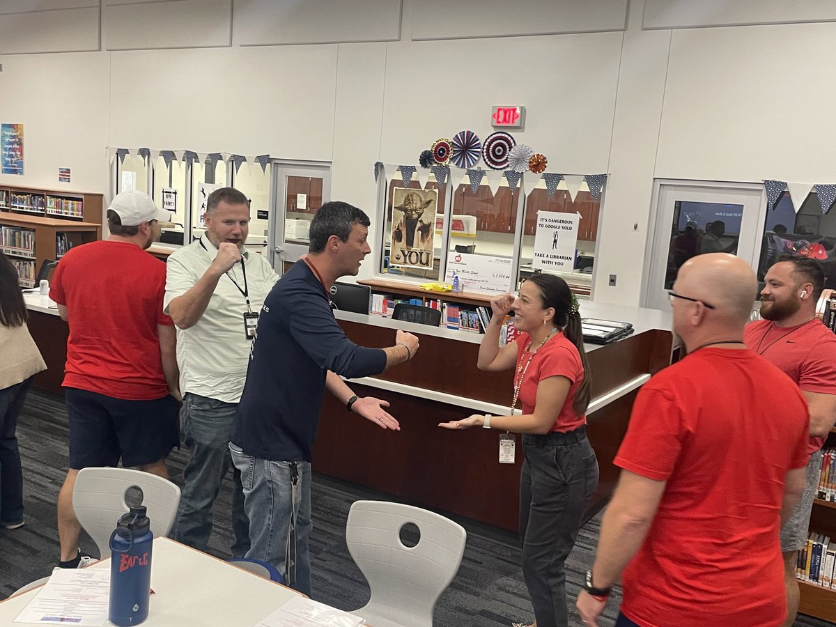 ComleyCrew's tweet photo. Our @VossMiddle staff has spent a week preparing for a VOSSome year! Can’t wait to meet our new Eagles and catch up with returning ones! #WeAreEagles https://t.co/Ak7gK808Zm