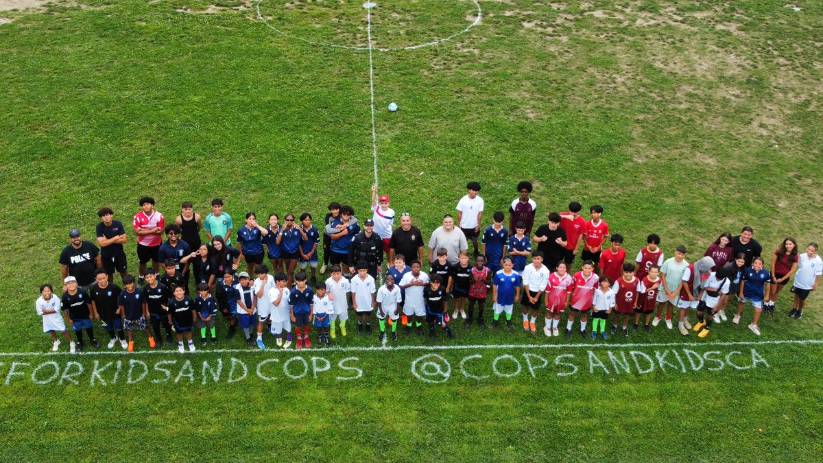 Today’s first picture <a href="/COPSandKIDSca/">ProAction Cops & Kids</a> #KicksforKidsandCops youth soccer program. #AwesomeDay Thank u to ProAction and everyone else who makes this a success year over year. Year 9 saw over 90 kids participate, can’t wait for next year’s 10th anniversary