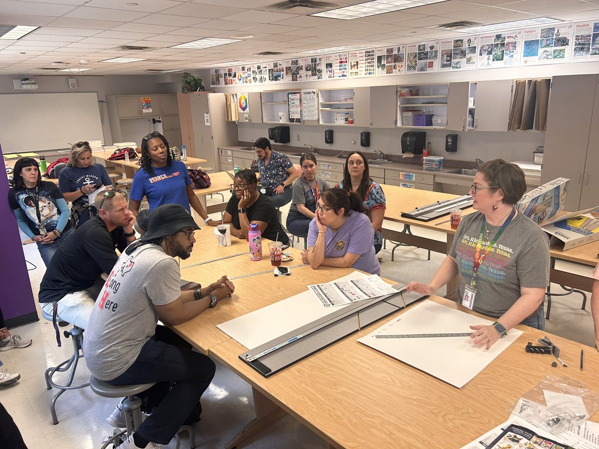 Emily Melson tweet media