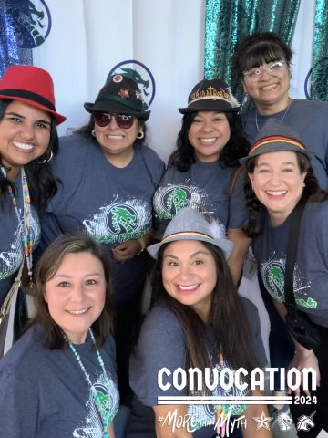 ErikaVMIbarra's tweet photo. It’s so good to be back. Having the Wurst time at NBISD Convocation. 🐉 #nbisd #morethanmyth #breaththefire https://t.co/9xoWHbCIjB