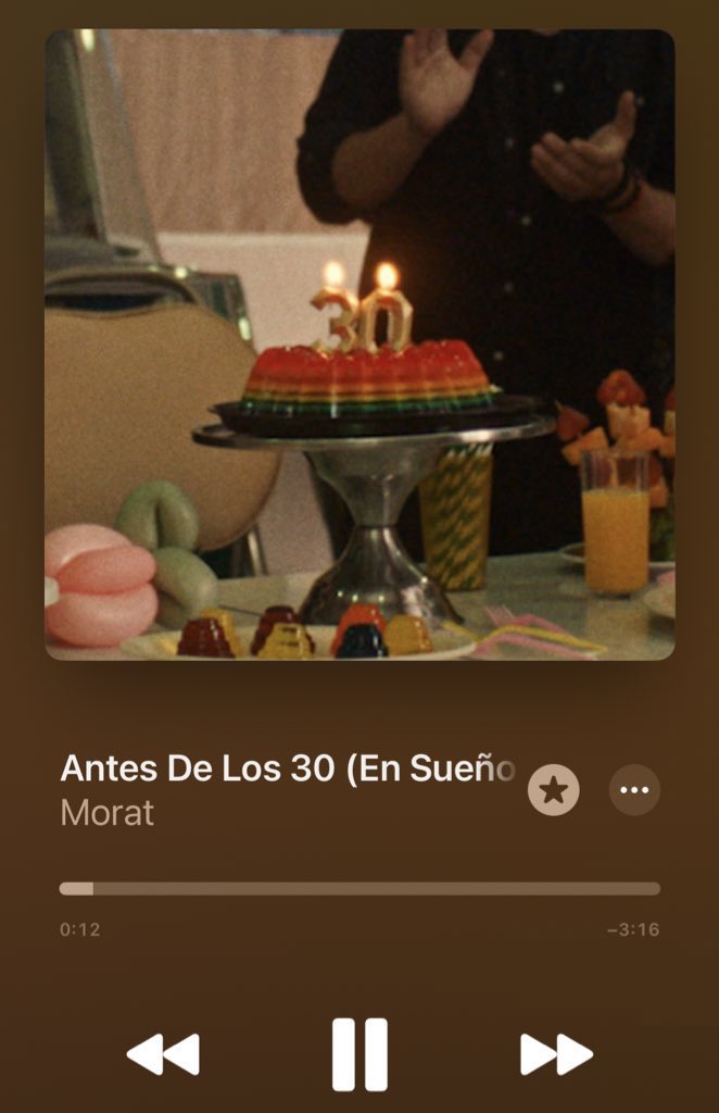 Diferente  canción, mismo sentimiento