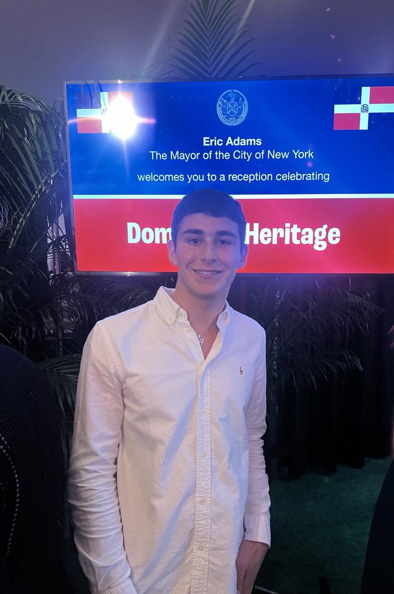 SebMerkatz's tweet image. Yesterday, I was thrilled to join @NYCMayor Eric Adams and friends at Gracie Mansion for the Mayor’s Dominican Heritage Reception. It was a joyful celebration of the Dominican community’s enduring contributions to NYC and the rich Dominican culture thriving in our city 🇩🇴.