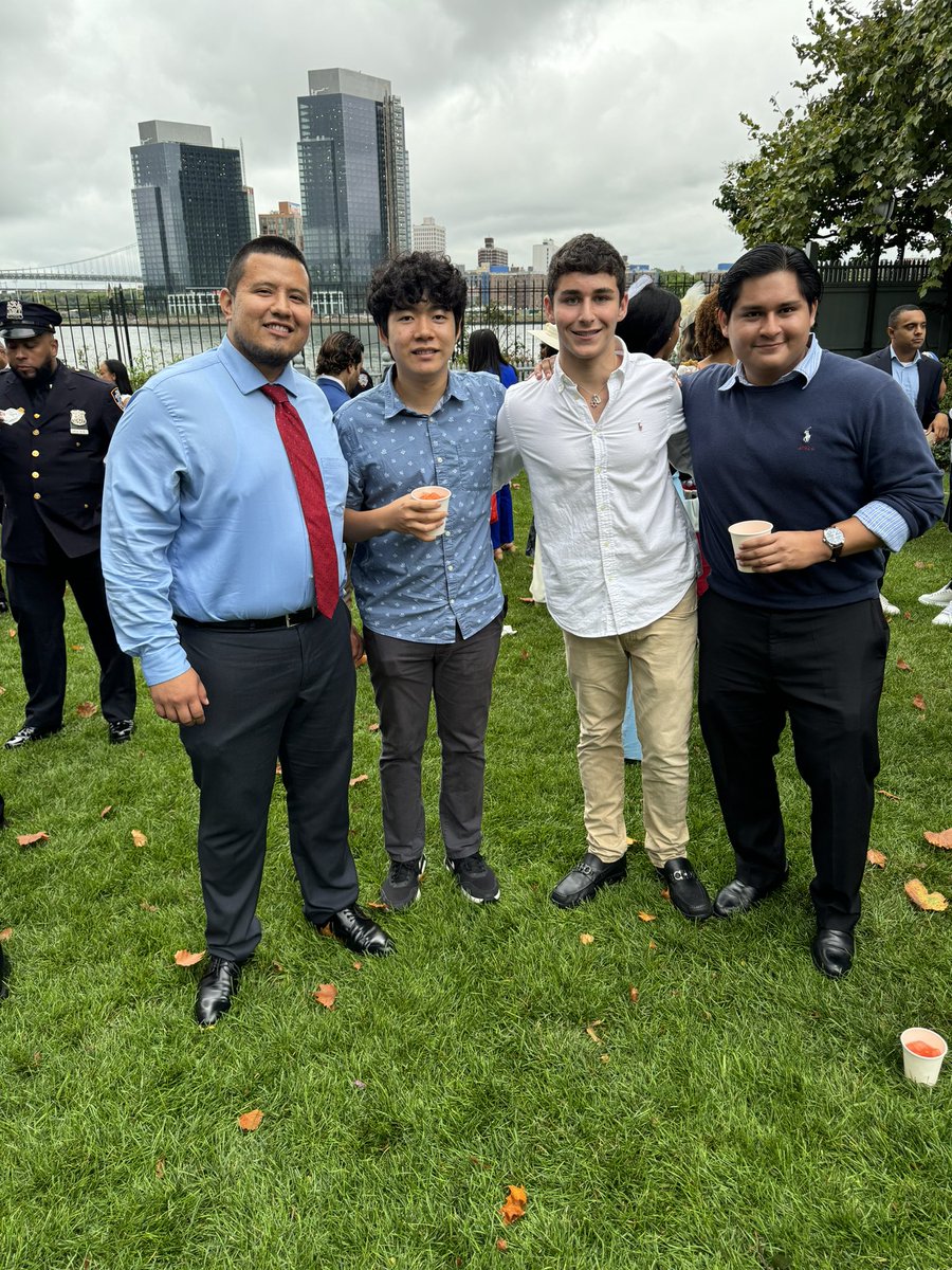 SebMerkatz's tweet image. Yesterday, I was thrilled to join @NYCMayor Eric Adams and friends at Gracie Mansion for the Mayor’s Dominican Heritage Reception. It was a joyful celebration of the Dominican community’s enduring contributions to NYC and the rich Dominican culture thriving in our city 🇩🇴.