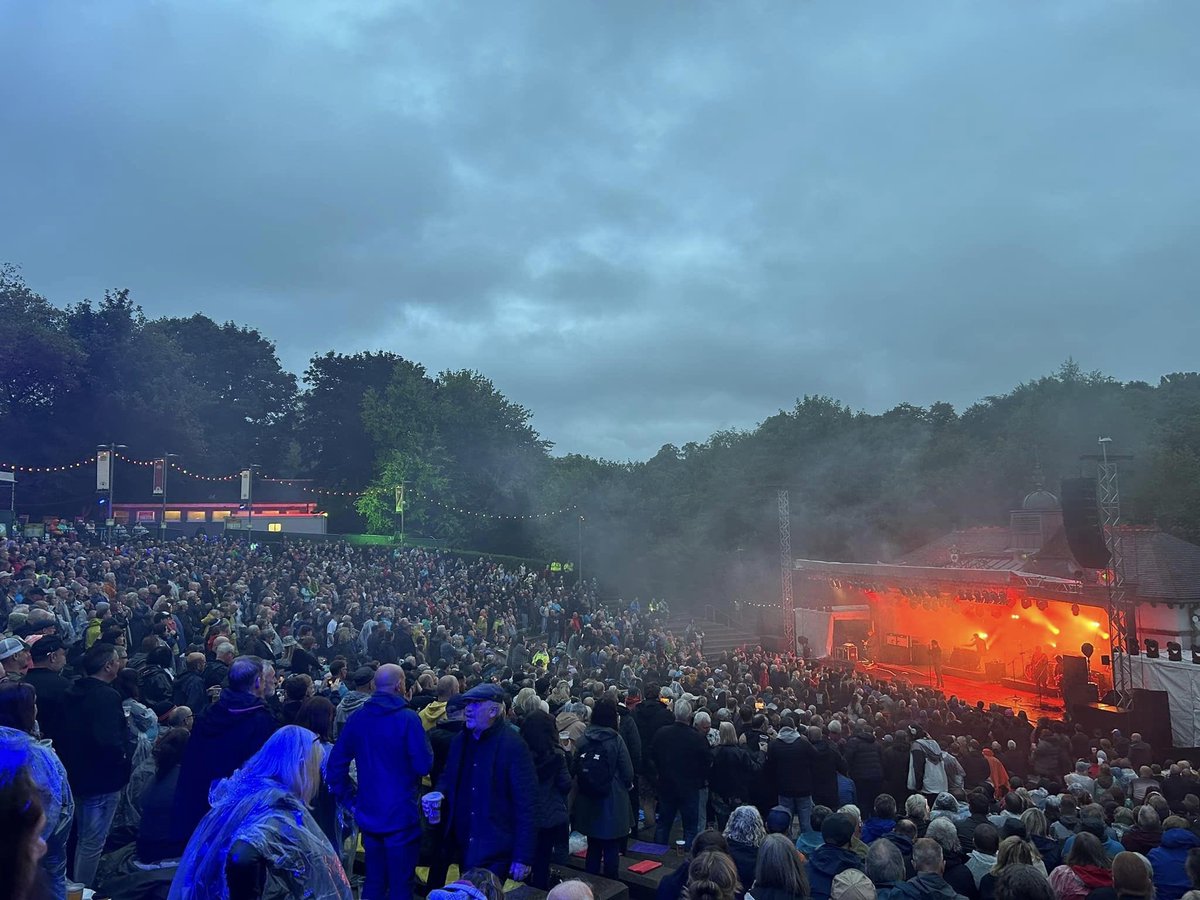 Tonight ✊🏼🐰
📸 Lewis Rickard