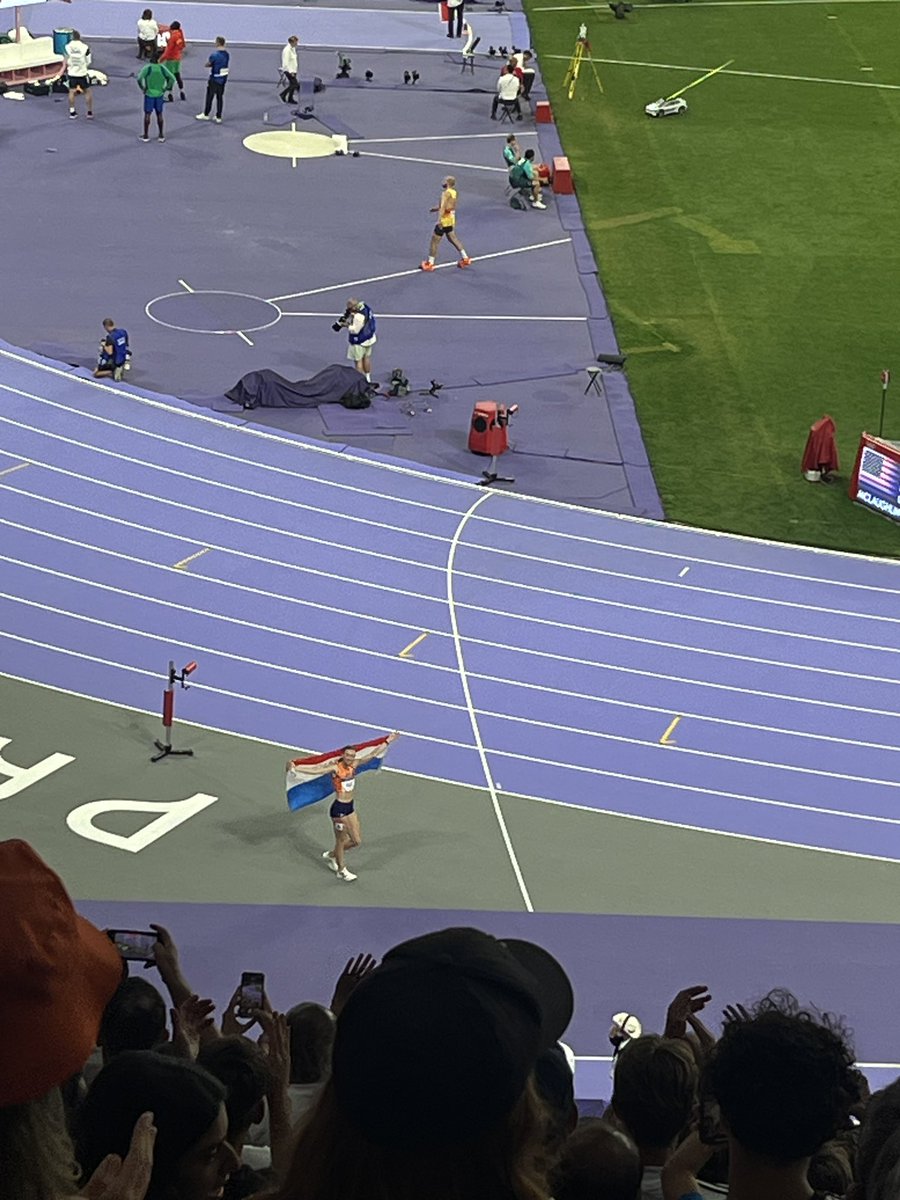 sickofthatloves's tweet photo. @CelinePizza Facts. Here she is doing her little victory lap https://t.co/AU9D6lUJZe