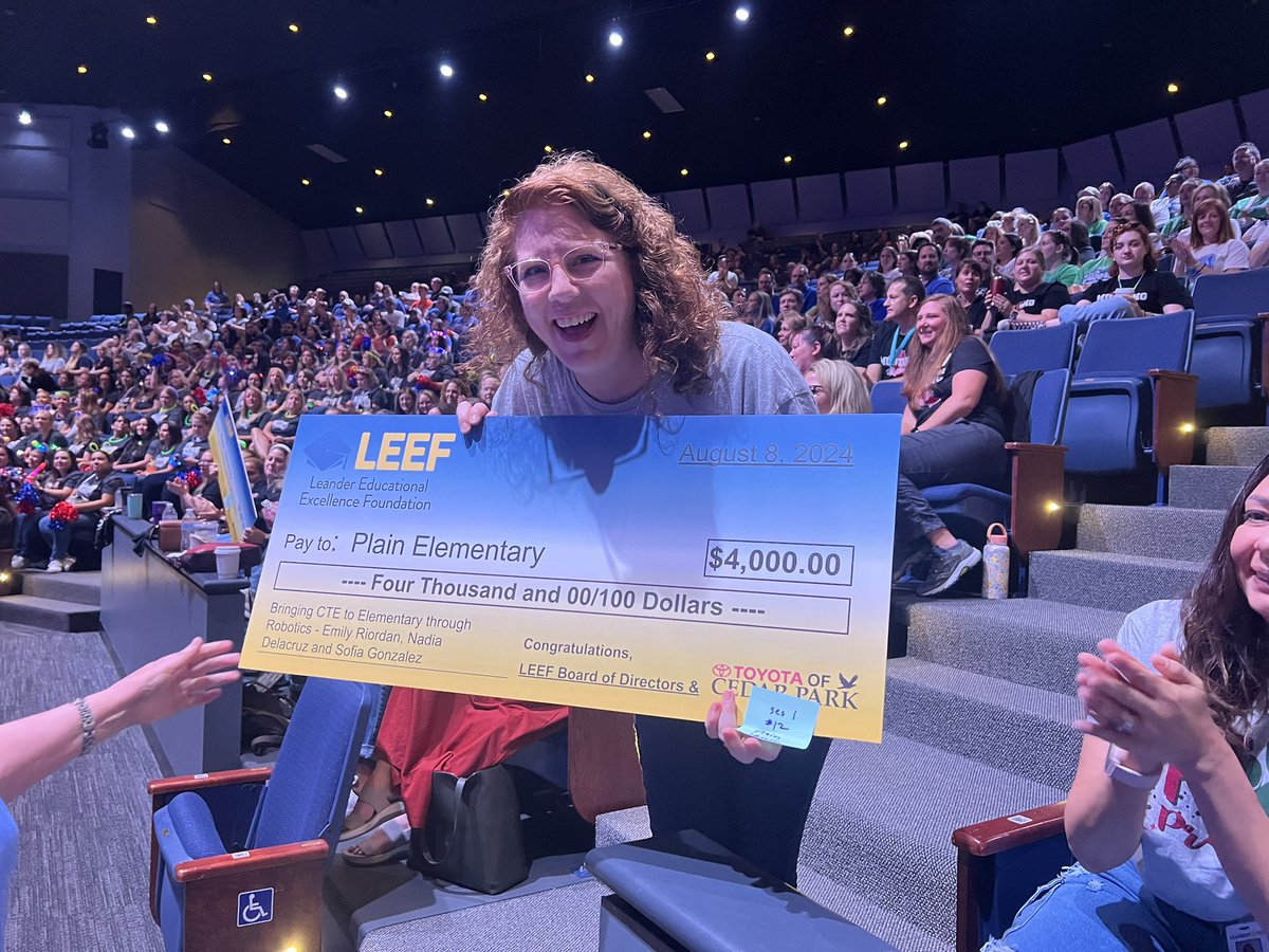 Our very own Ms. Riordan won a grant today at <a href="/LeanderISD/">Leander ISD</a> convocation! Thank you <a href="/LEEF_TX/">Leander Educational Excellence Foundation</a>!! #1LISD #jpepride