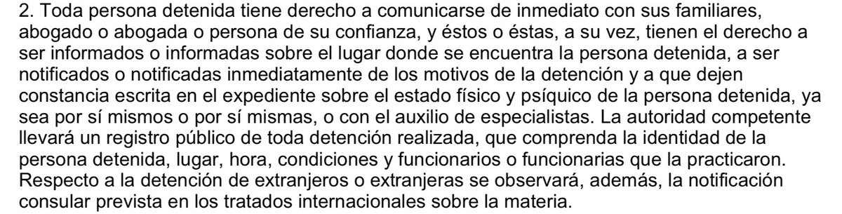 LoretoJA's tweet photo. @Alex_candal Paradójicamente el chavismo hizo d la Desaparición, su bandera para acusar a la 4ta República d haber violado salvajemente los DDHH d los activistas d izquierda durante los años d la democracia puntofijista; leer los artículos 44 y 45 de la Constitución, hoy parece subversivo https://t.co/4WtSVFBPib