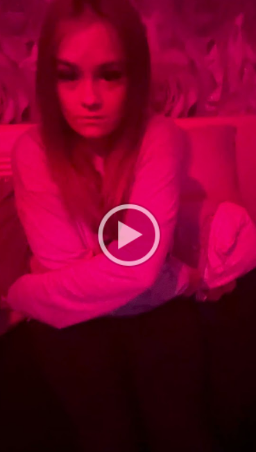 sammiewilldoit's tweet photo. who wants to see the full video?? p.s. its quite naughty hehe🤭😈

comment "me" and retweet then check inbox! https://t.co/T1oQcEtd0b