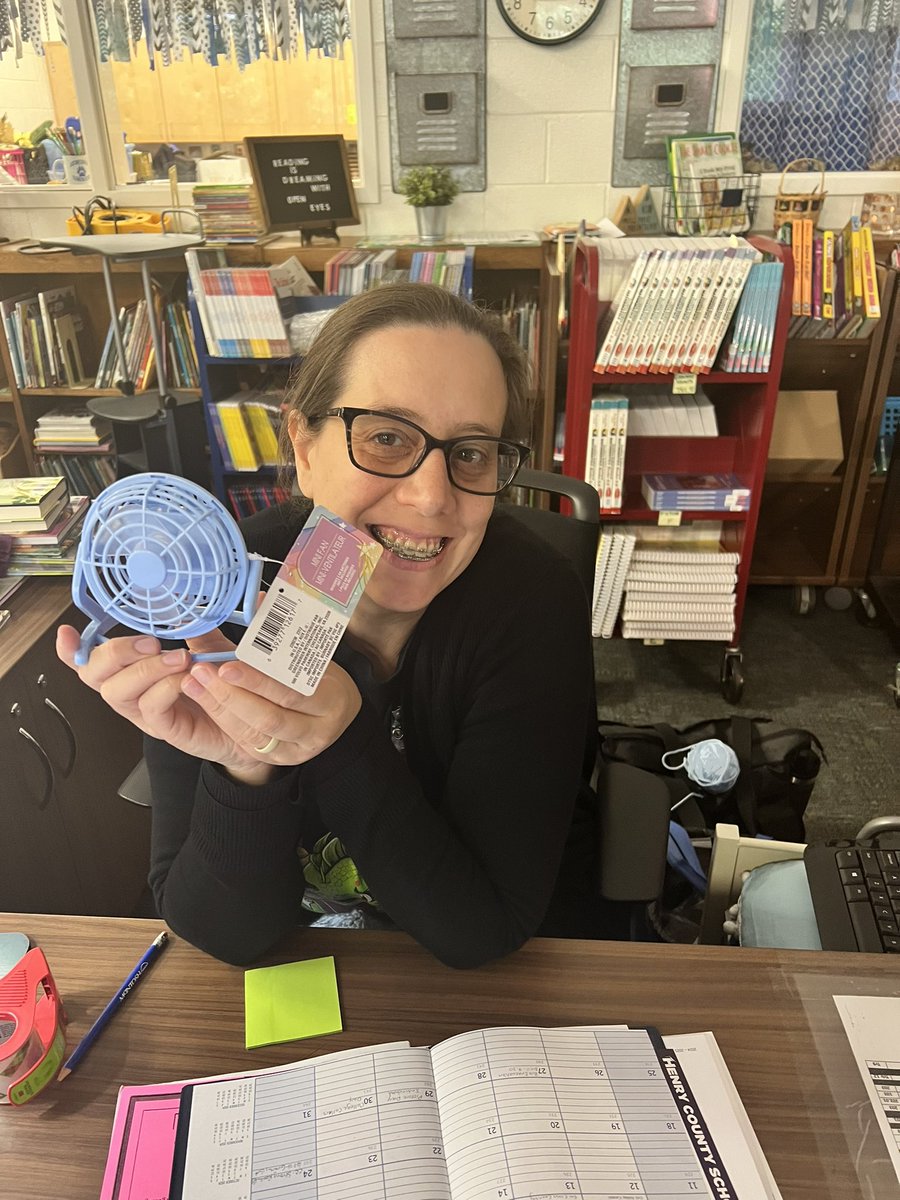 DMuhammad_LGE's tweet photo. Things get HOT🔥 sometimes, but with Mindset we are equipped to de-escalate. A few wildcats even won fans for great participation for strategies to cool things off! #Goingforthegoal @SparkleTSmith @BrittanySutton_ @PhallonMHWF_DES @FredricLatschar @AWellnessGuy @MindSetTeaching https://t.co/W1c8HgTq1C