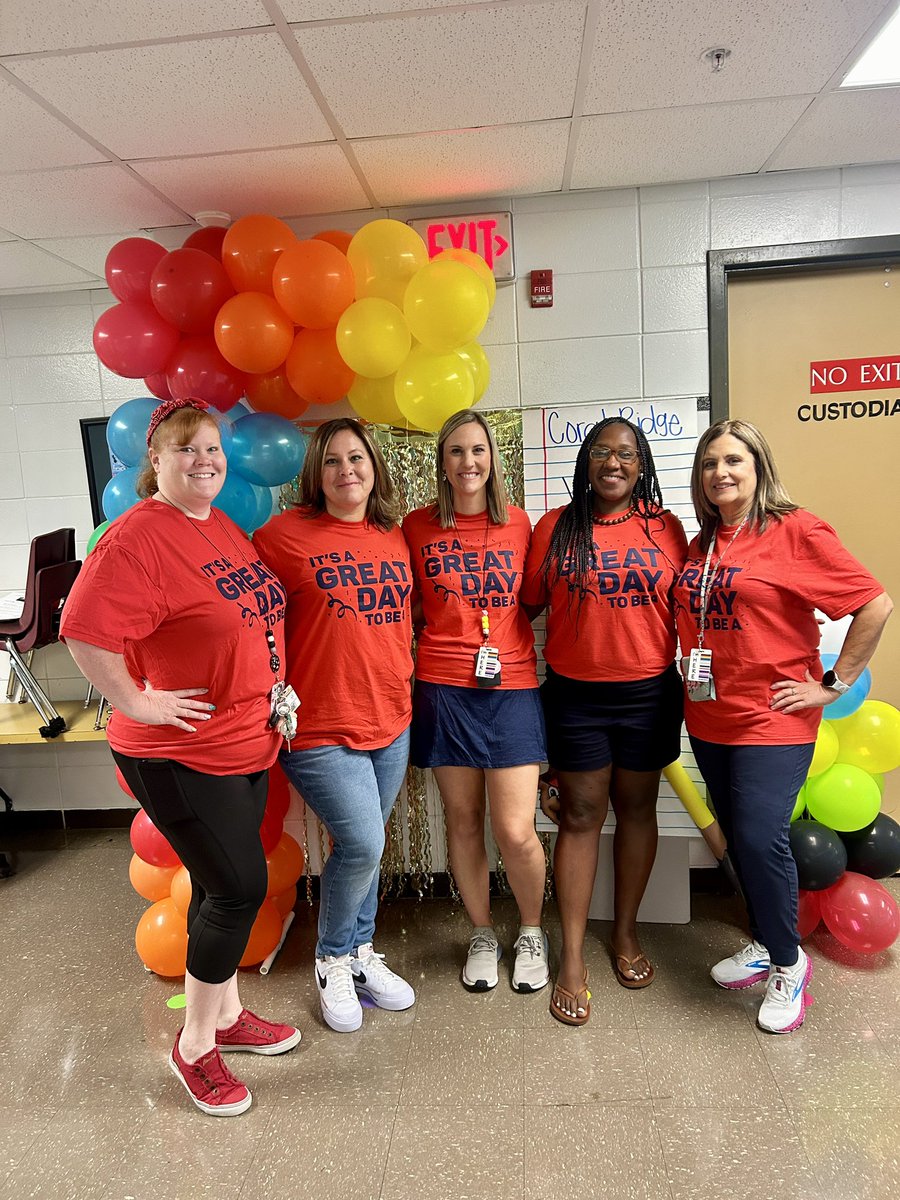 kayla_teaches5's tweet photo. #JCPSFirstDay24 #CRCubs @coral_ridge https://t.co/1zSpwMPDTt