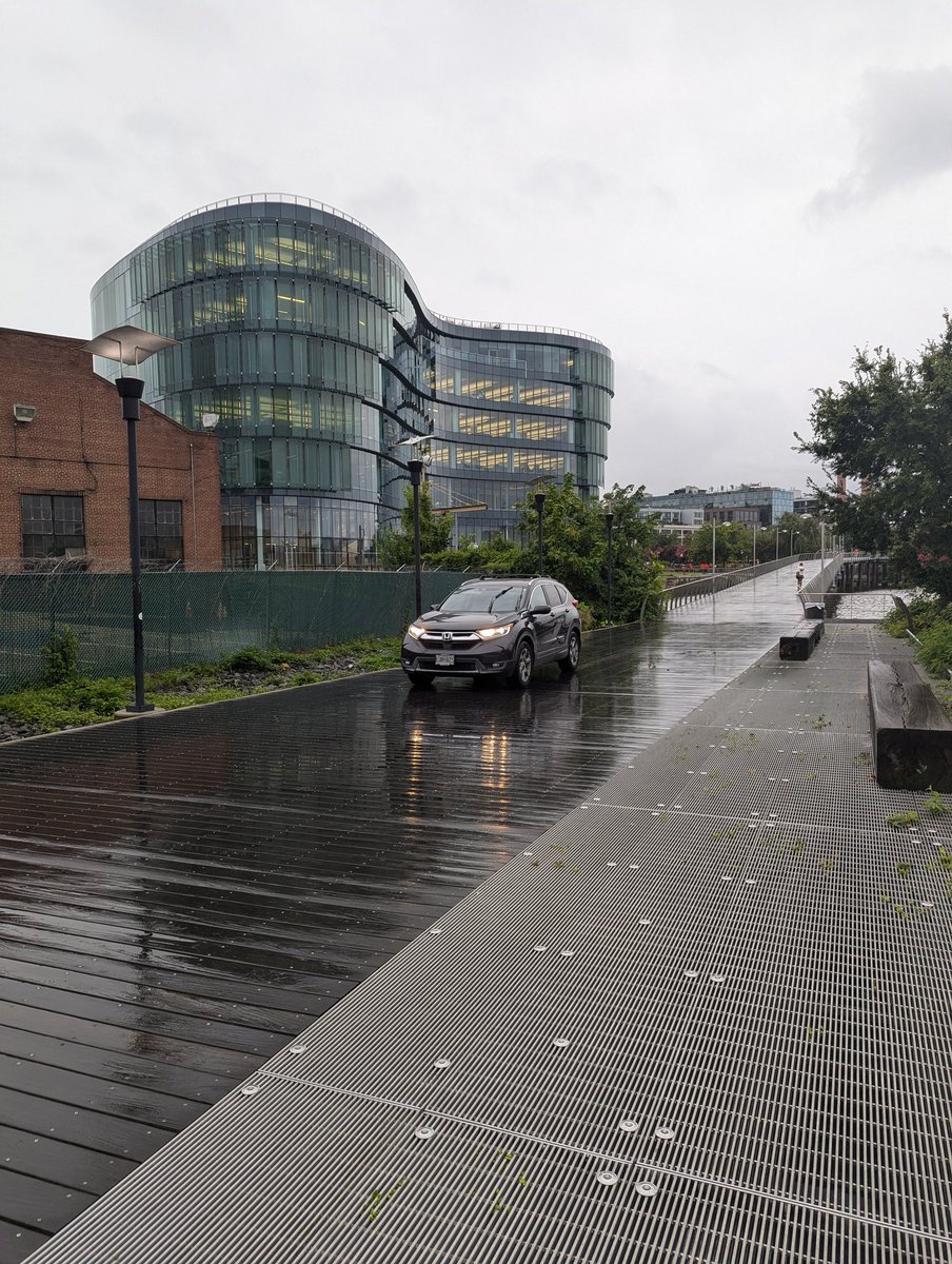 bøşſї tweet media