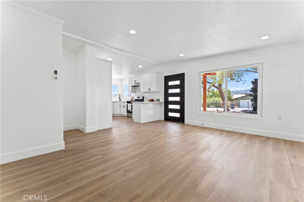 hommati240's tweet photo. 🏡🌟 Welcome this Lovely Property, location, location, location within walking distance to downtown of Joshua Tree. This property offers you Gorgeous views from the front of the home and, natural Desert Landscaping from all angles. Come and... https://t.co/I1nA8pfqad

Listed https://t.co/k5tzpBhKVb