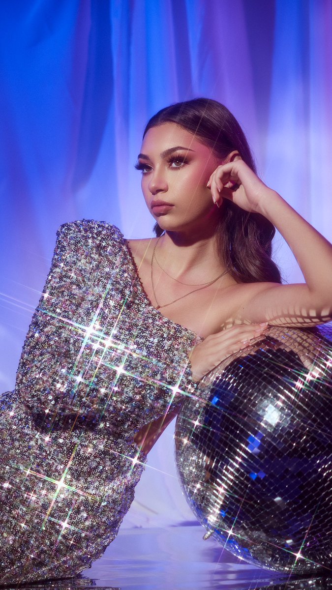 Transform Your Studio Portraits with VIVID Colors | Nanlite FS 300C &amp; FC... youtu.be/zugmSMfTVoQ?si… via <a href="/YouTube/">YouTube</a> <a href="/fstoppers/">fstoppers.com</a> <a href="/petapixel/">PetaPixel</a>