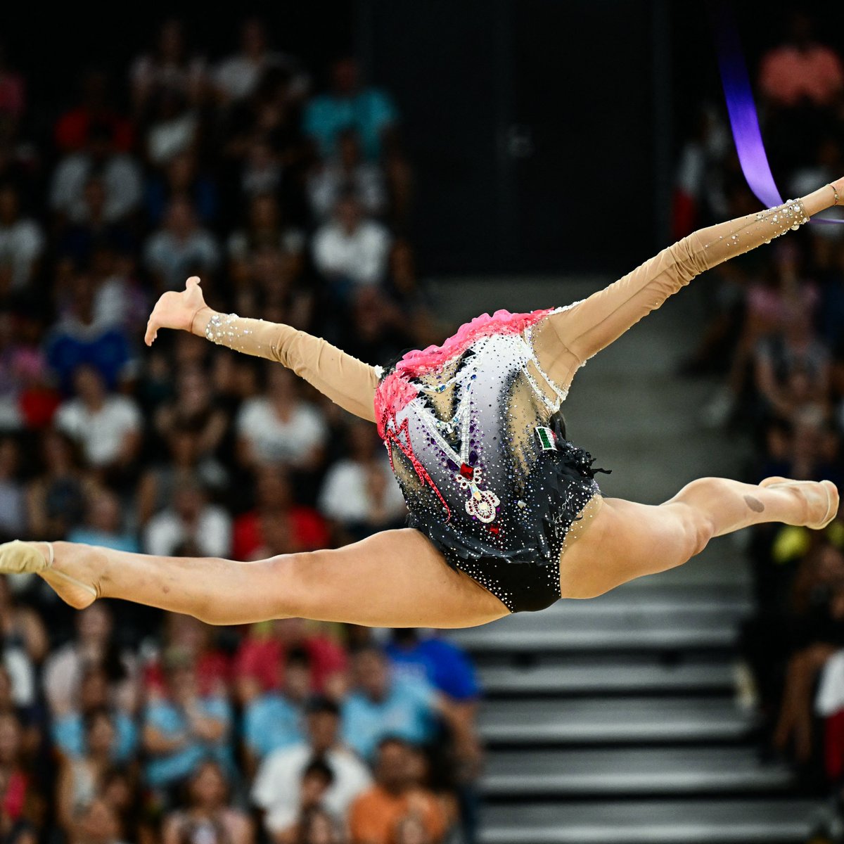 NBCOlympics's tweet photo. These aren't photoshopped, we swear. #ParisOlympics https://t.co/wvLwJsjMic