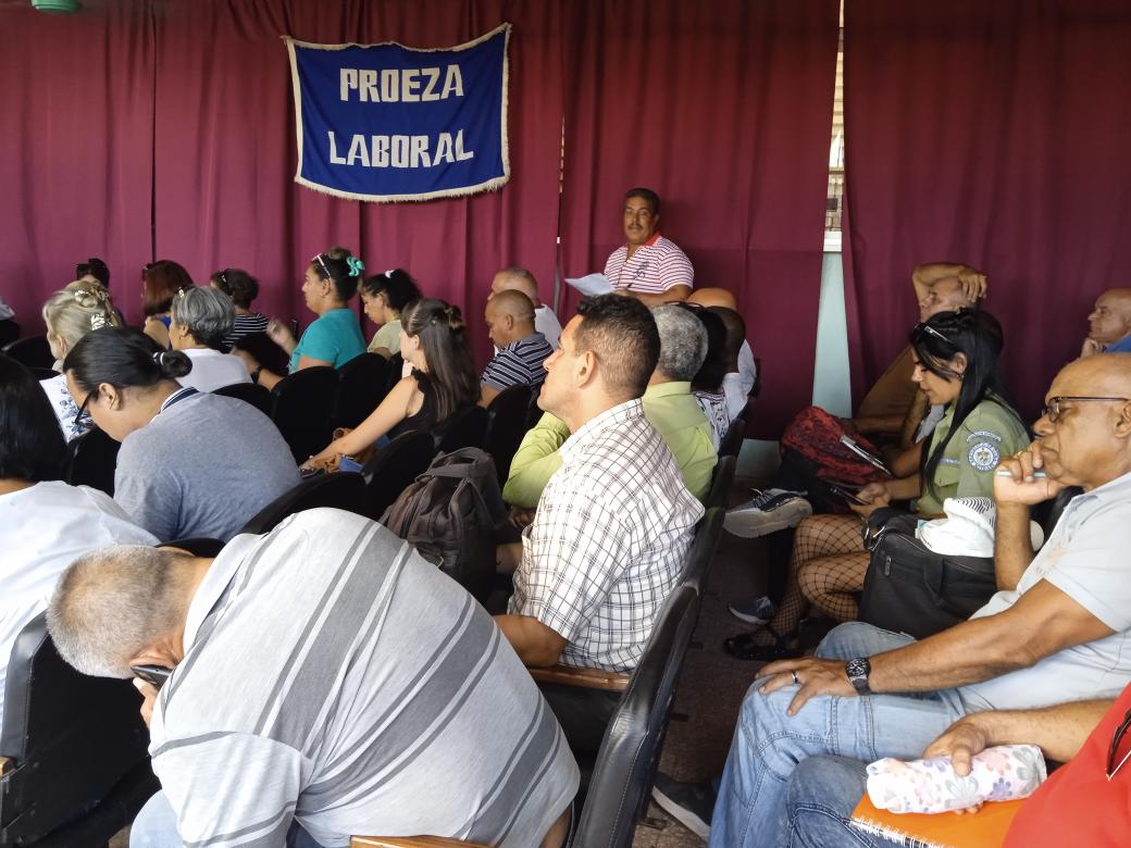 Desde el Ariguanabo evaluamos también el programa alimentario, el de la vivienda, las obras inversionistas y los proyectos de desarrollo local, entre otros programas sociales
#ArtemisaJuntosSomosMás