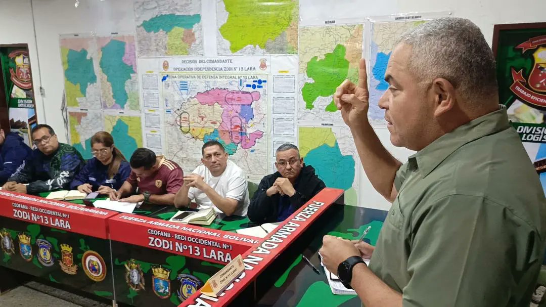 #Agosto ||• El Secretario de Seguridad GD <a href="/maldonado_amg/">Martin Maldonado.</a>, asistió a reunión de evaluación y coordinación, presidida por el Gobernador del estado, y la participación de la Secretaria de Gobierno, comandante de la ZODILARA y OSC.