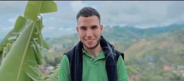 actorarteaga's tweet photo. ¡JOSÉ GABRIEL YA ESTÁ LIBRE!
Gracias a difusión de ustedes, a la denuncia ante la @DefensoriaCol y al CONGRESISTA @alejoocampog quien se comunicó inmediatamente conmigo y se encargó personalmente del caso.
Lo liberaron en #TuquerresNariño, sin dinero y sin celular.
@petrogustavo https://t.co/2RbVYidfRF