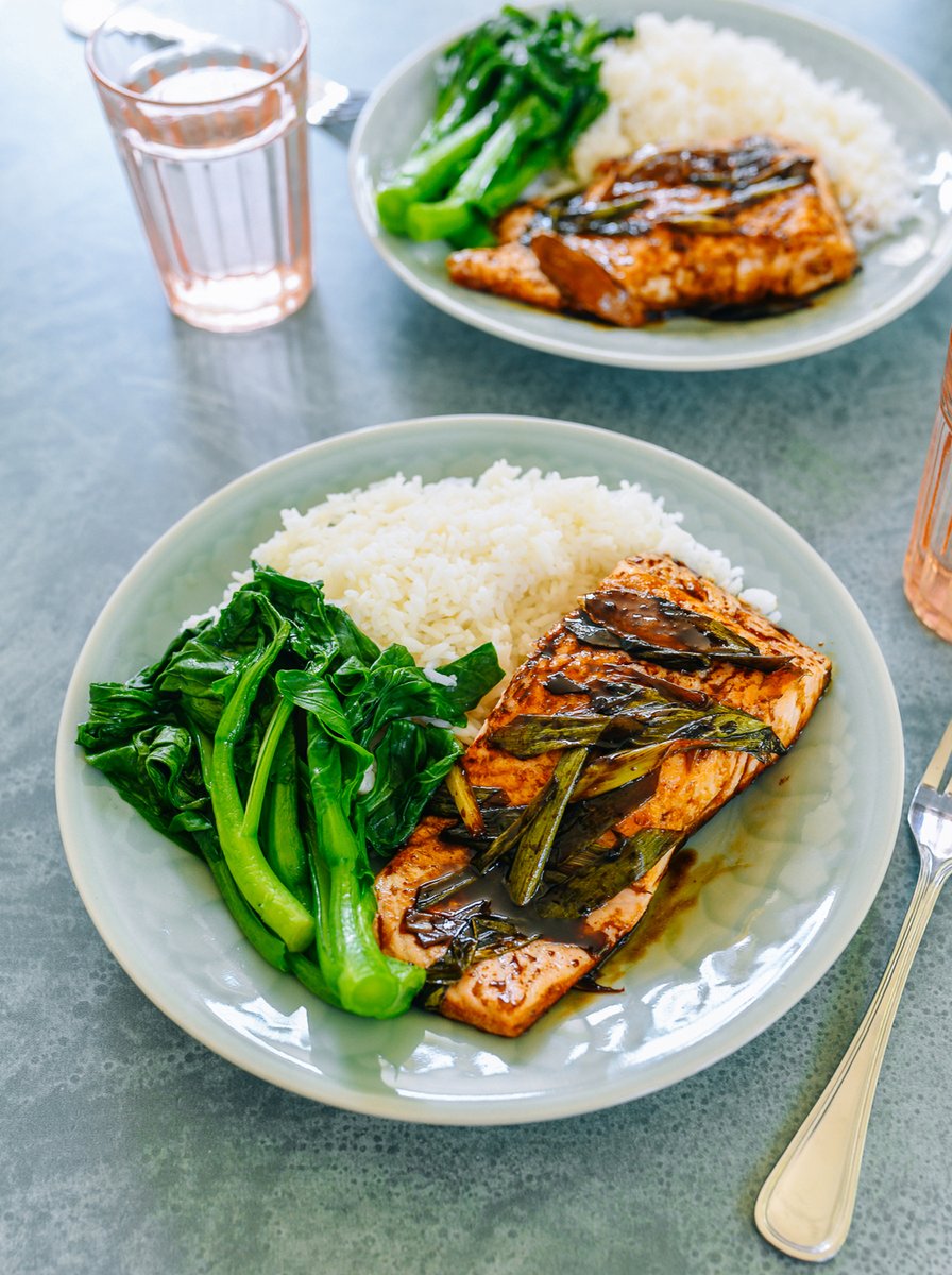 melyataste's tweet photo. Glazed Salmon, Hongshao-Style #melyataste https://t.co/qMwQxCm8HO https://t.co/5kQhv0p7Y6