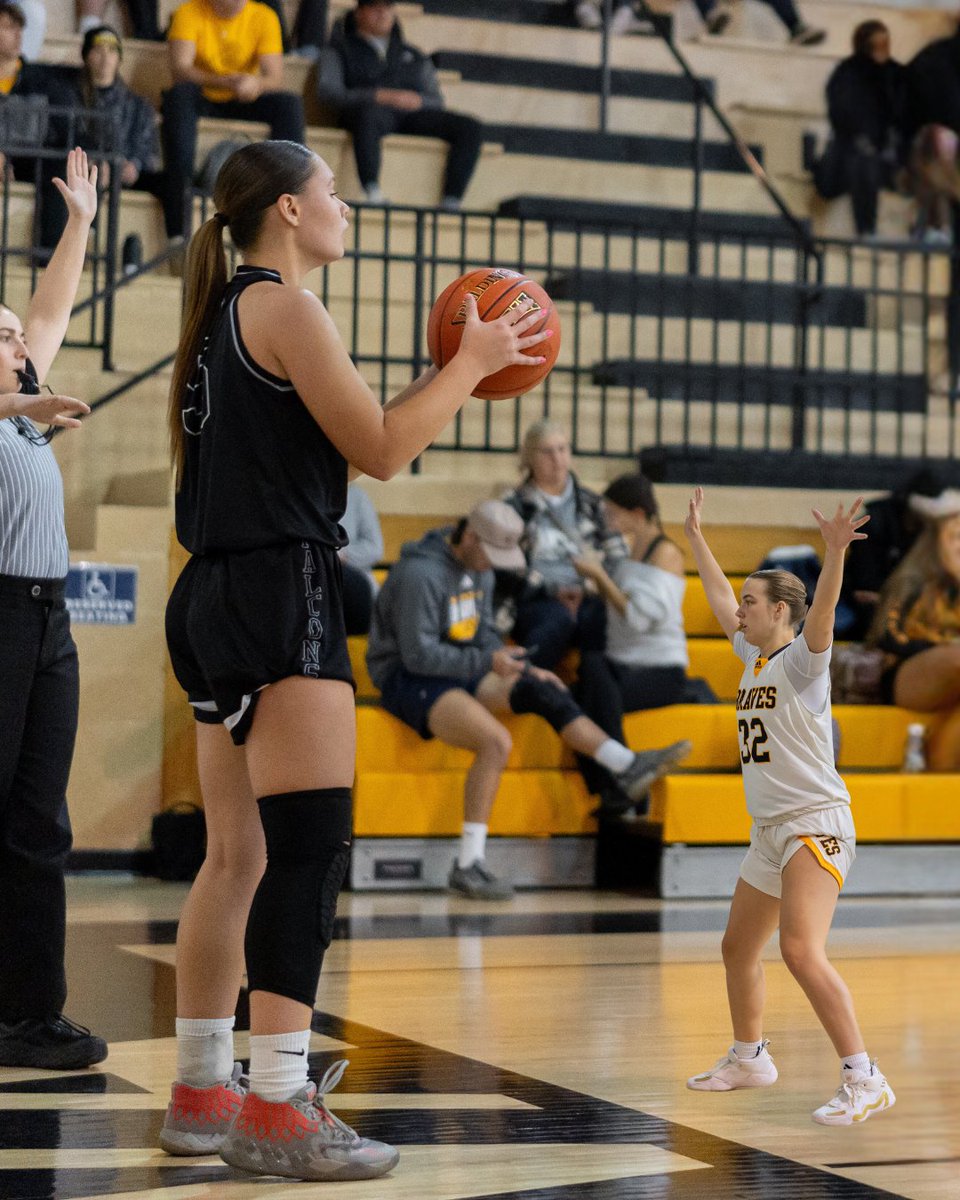 OUBravesWBB's tweet photo. ᵐᶦⁿᶦ⁻ᵐᵒᵈᵉ https://t.co/sD3WSELC7o