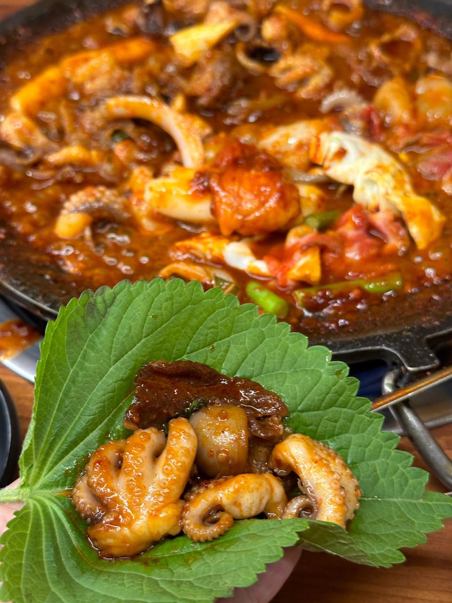 Scarlette 🇺🇸 (@jan_ngilmore) on Twitter photo 