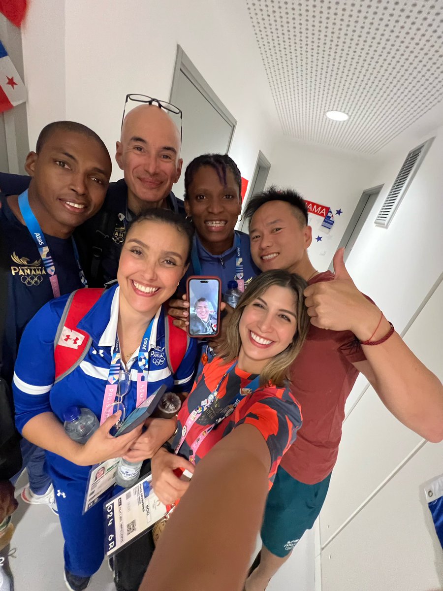 De vuelta a la Villa Olímpica, felices con la victoria de <a href="/AtheynaB/">Atheyna Bylon</a> ❤️🇵🇦
<a href="/COlimpicoPanama/">Comité Olímpico de Panamá 🇵🇦</a> #UnPaísUnEquipo