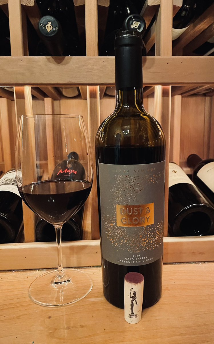 BartlettBacchus's tweet photo. Giving this Dust & Glory #HowellMountain #Cabernet from #FloraSprings a try. Got this as part of an auction lot I “won” at the Taste of Howell Mountain event in June. If you are looking for something new, give this a try. Family owned, small production (225 cases) PNP! https://t.co/xN4CuPt3G6
