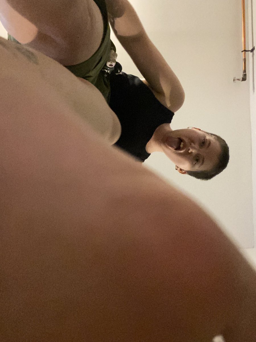 bextacy's tweet photo. You don’t want to mess with an angry giantess 🦶🐜💥

#sizerwitter #giantess #macrophilia #stomp https://t.co/MdCJdJijnp