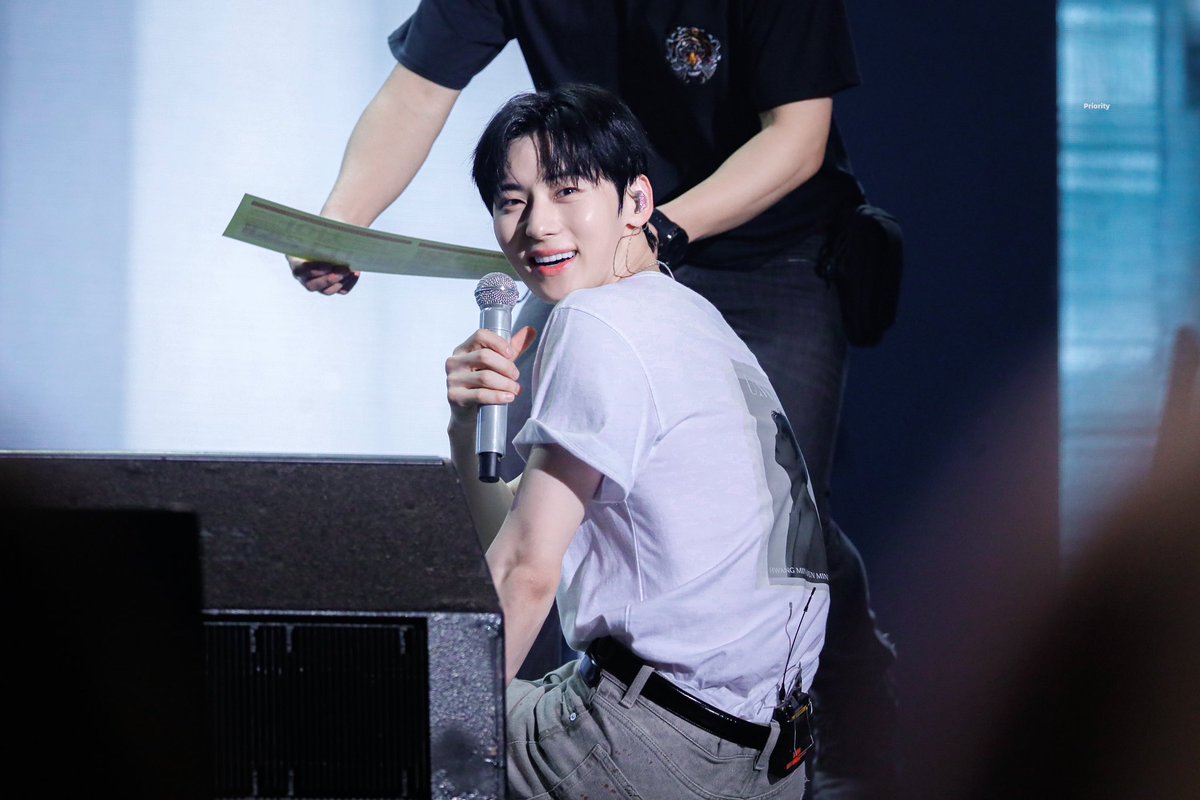 Priority89's tweet image. 🎂:)

#MH_DAY 
#황민현 #HWANGMINHYUN
#민현 #MINHYUN #ファンミンヒョン