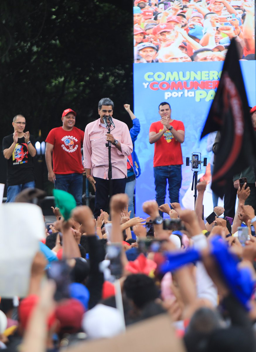 #Entérate📰 Sobre las audiencias en el TSJ a las que han sido citados todos los candidatos, el presidente <a href="/NicolasMaduro/">Nicolás Maduro</a> destacó que este viernes asistirá al máximo tribunal porque “cree en las leyes, en la Constitución y sólo a través del respeto a la soberanía nacional y la