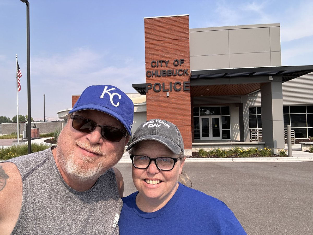 ousunny69's tweet photo. Today’s STM Tour took us to 3 towns. Starting the day in Garden City, ID #122. Then on to Hazelton, ID #417, on to Chubbuck, ID #172. In between #122 and #417, we visited the sight where Evil Knievel attempted to jump Snake River! IYKYK @sarahhisfunny @MurderSmall https://t.co/QI5rvhFxDM