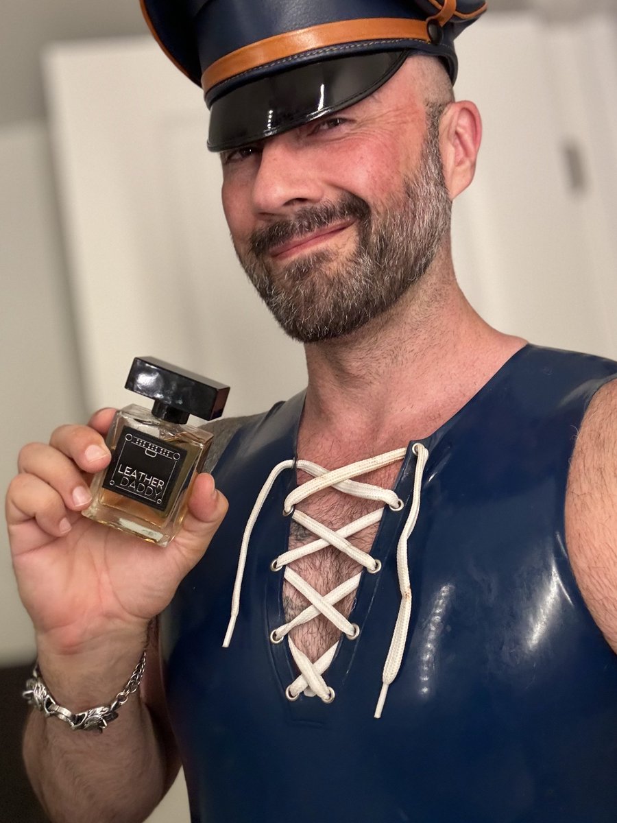 Captain Spandex tweet media