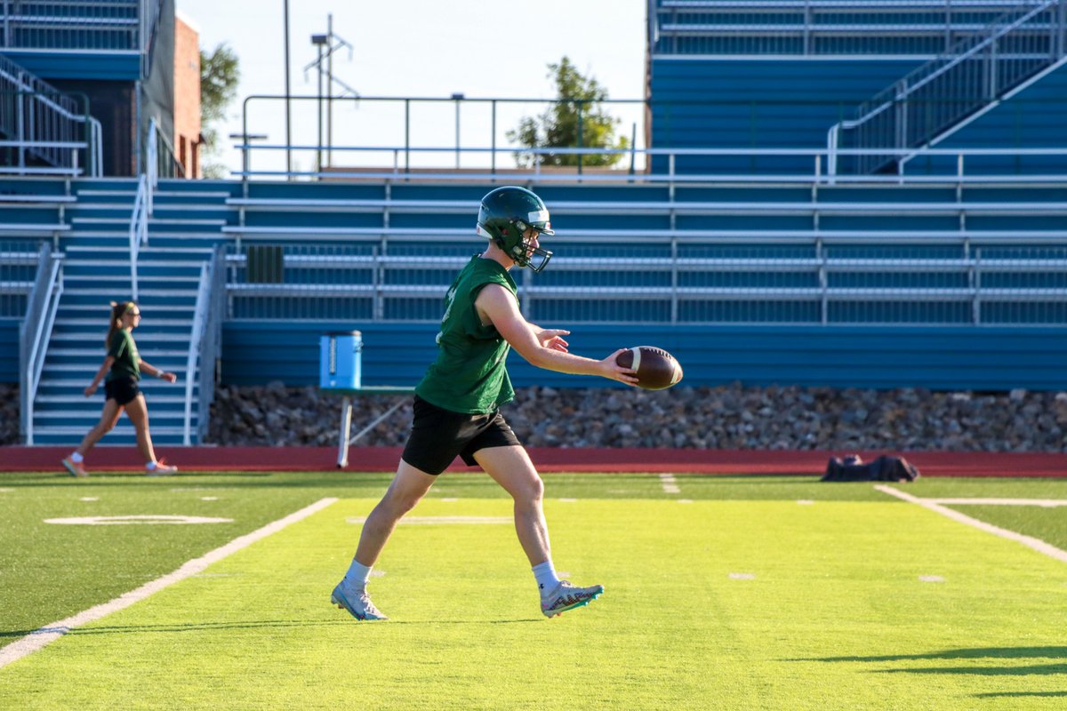 ☀️𝙂𝙤𝙤𝙙 𝙈𝙤𝙧𝙣𝙞𝙣𝙜☀️

A new day to get better

#ReignForever #ALLIN #ENMU
