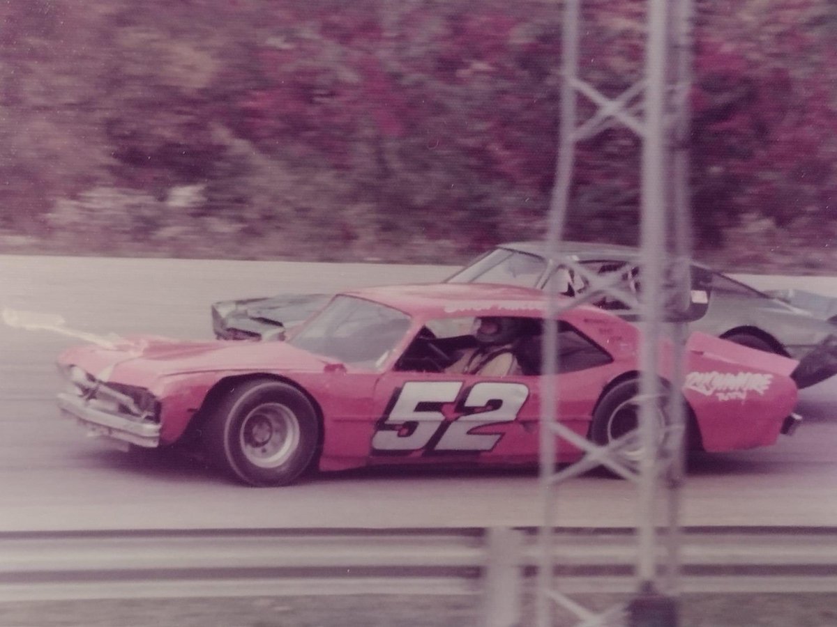 Hank Miller tweet media