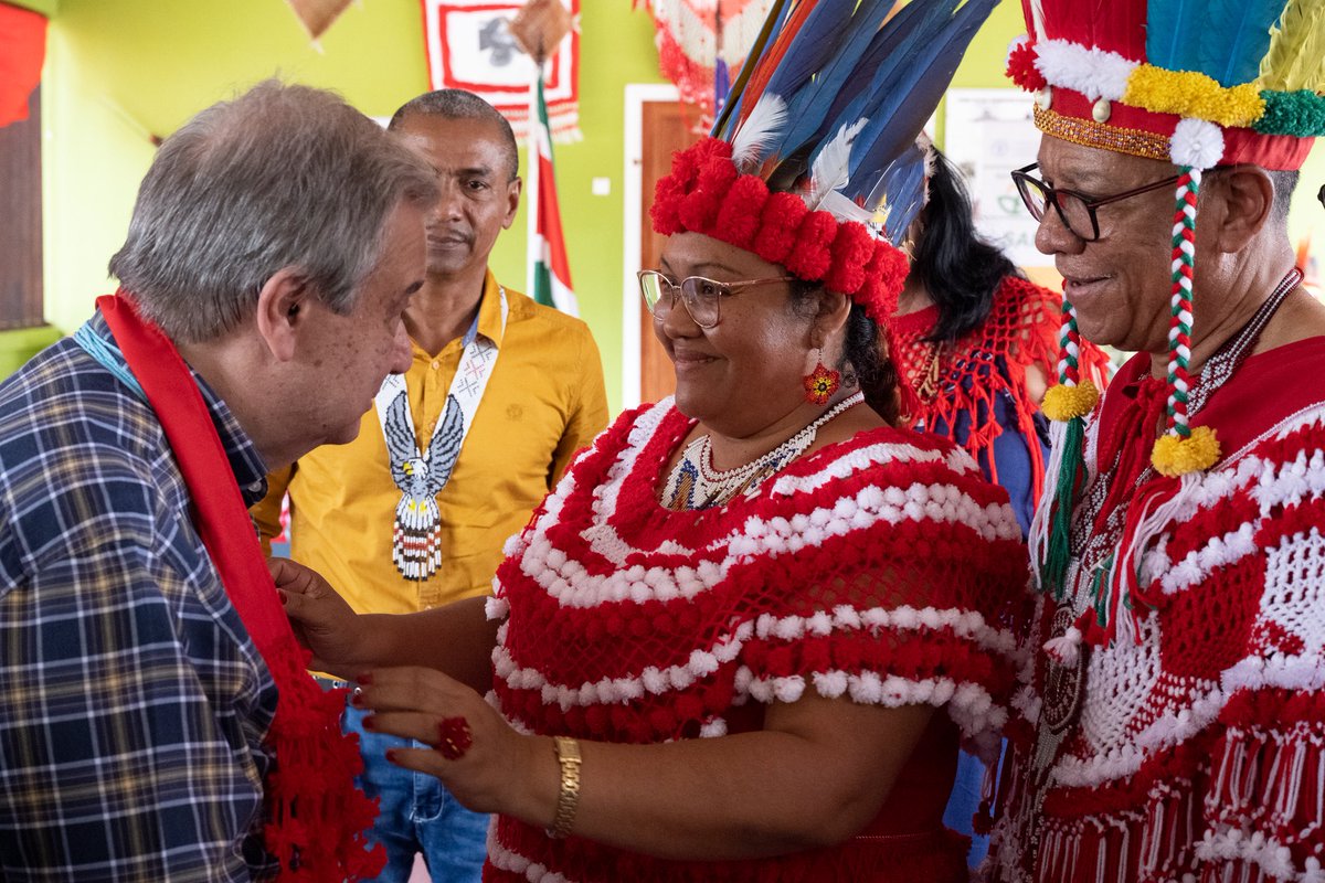 antonioguterres's tweet photo. Indigenous Peoples face serious challenges that threaten their very existence.

The world must stand behind the rights of Indigenous Peoples to chart their own futures and live in peace and dignity.

#IndigenousDay https://t.co/5LKWfUCzfh