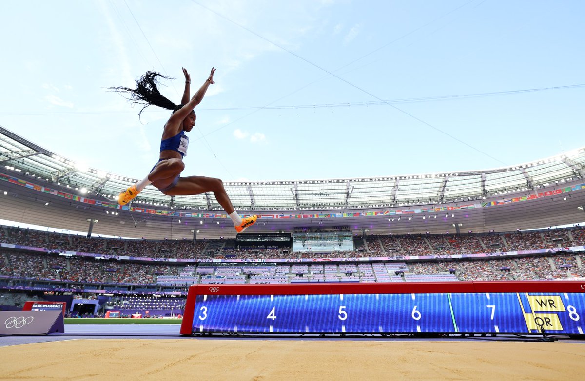 nbc4i's tweet image. WATCH: USA's Tara Davis-Woodhall grabs her first gold with impressive high jump
 nbc4i.co/3AgfYRn