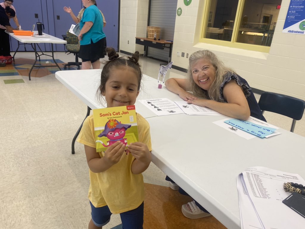 BrookwoodAP's tweet photo. You can feel the excitement in the air! Can’t wait to have our students back! 💙
#OpenHouse #Back2School https://t.co/DZjHzdGV8b