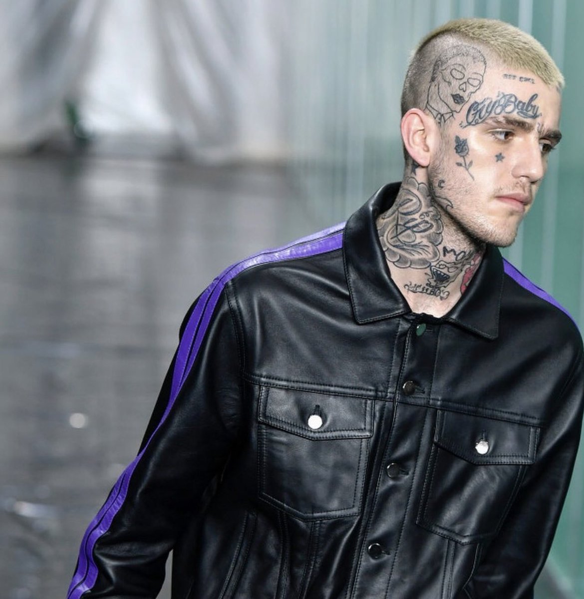 Lil peep walking for Vlone, 2017